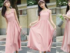 今年流行的藕粉色连衣裙，选对了款竟然这么美！