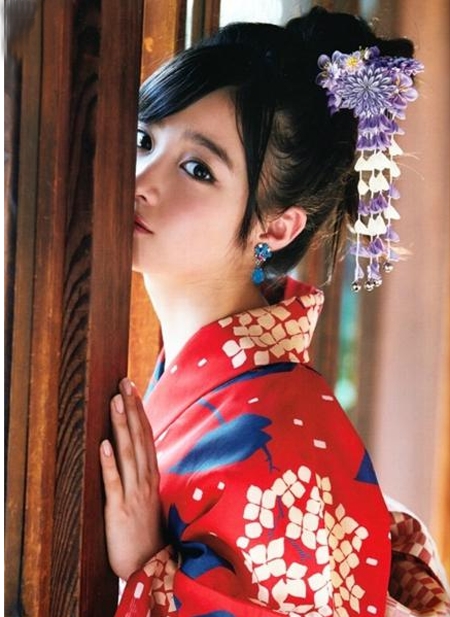 日本女星桥本环奈个人和服写真 “千年美少女”美艳动人