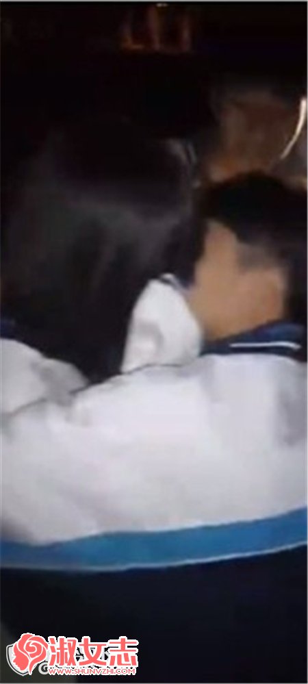 吴川10名初中男生轮流强吻女生视频 教育局:他们当时在嬉戏