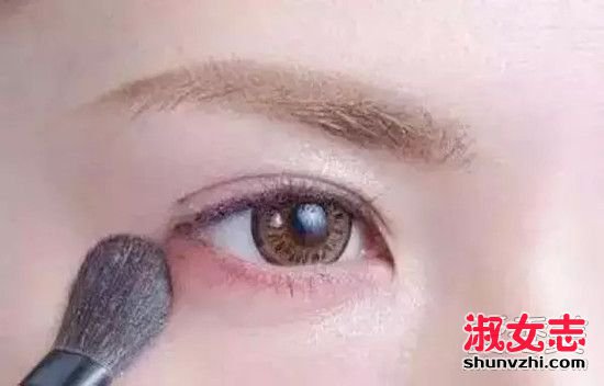 2017流行的眼妆 2017流行的心机开口妆和兔子眼妆画法步骤