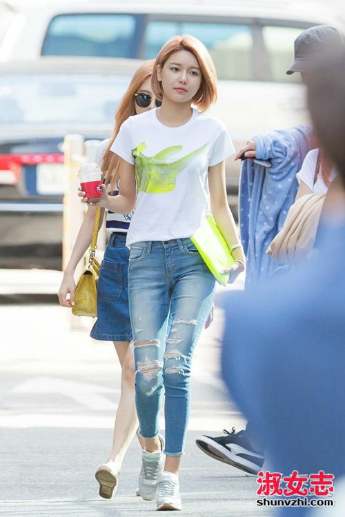 一大波夏季美搭来袭 韩国女星最新街拍 韩国明星机场街拍