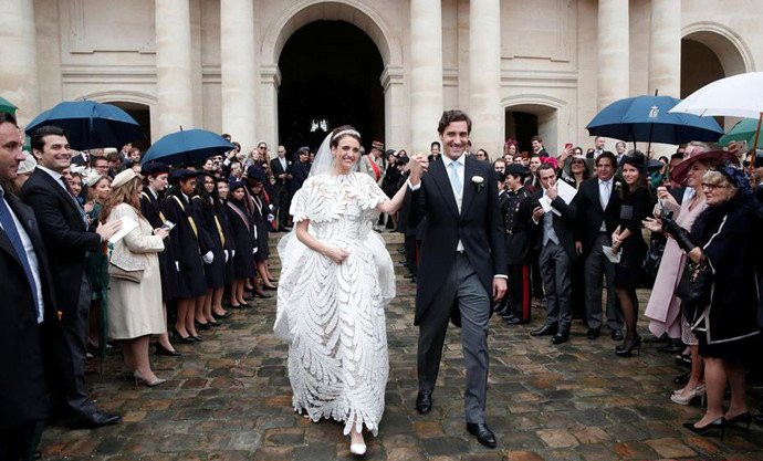 法国举办世纪婚礼